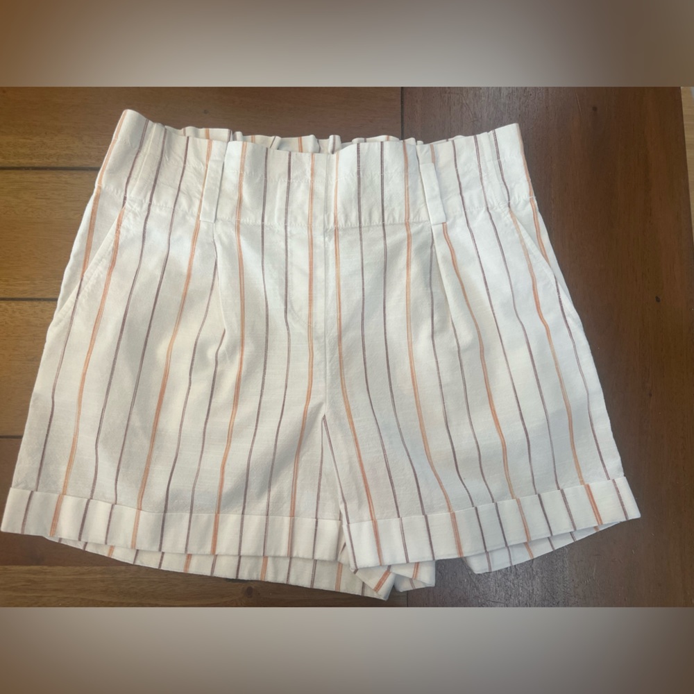 Loft high waisted shorts S
